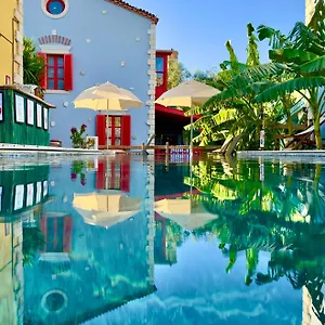 Hotel Banana Food & - Adults Only, Alaçatı
